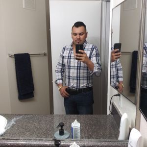 Meet your Posher, Carlos